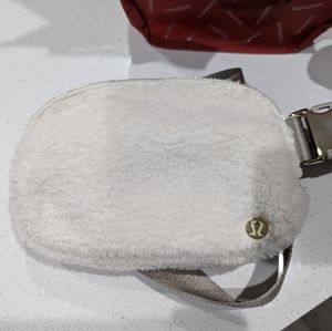 Lululemon fleece belt bag